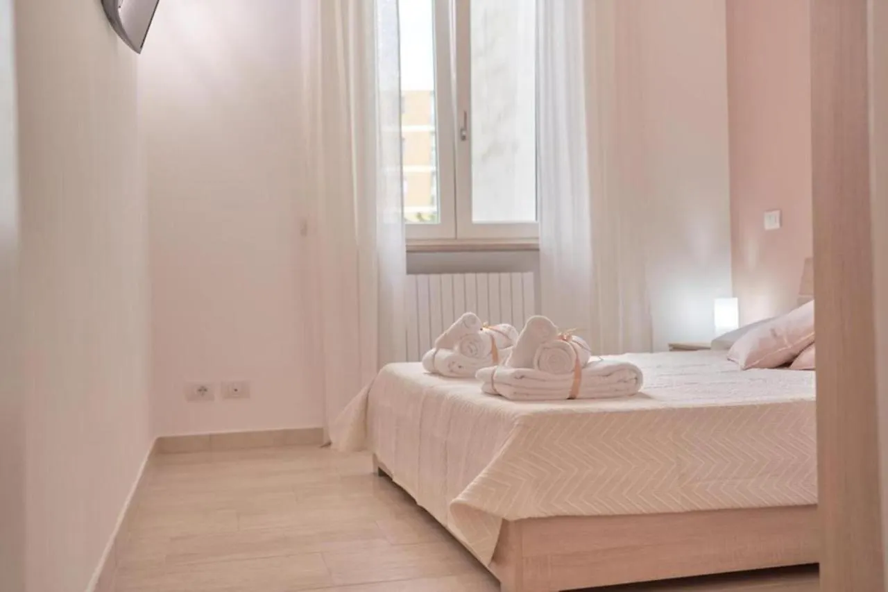 Lecce D'Amare - Stanza Rosa Bed & Breakfast