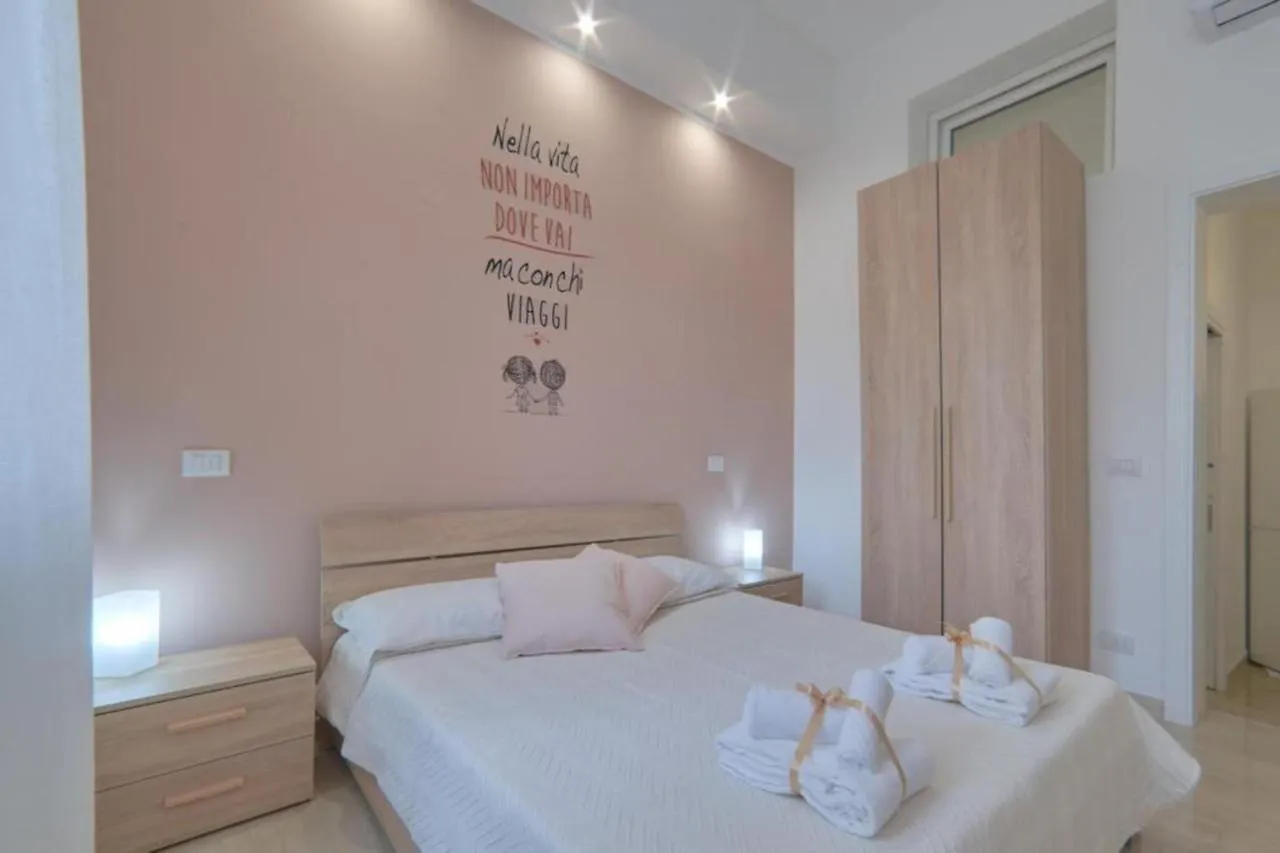 Lecce D\'Amare - Stanza Rosa location